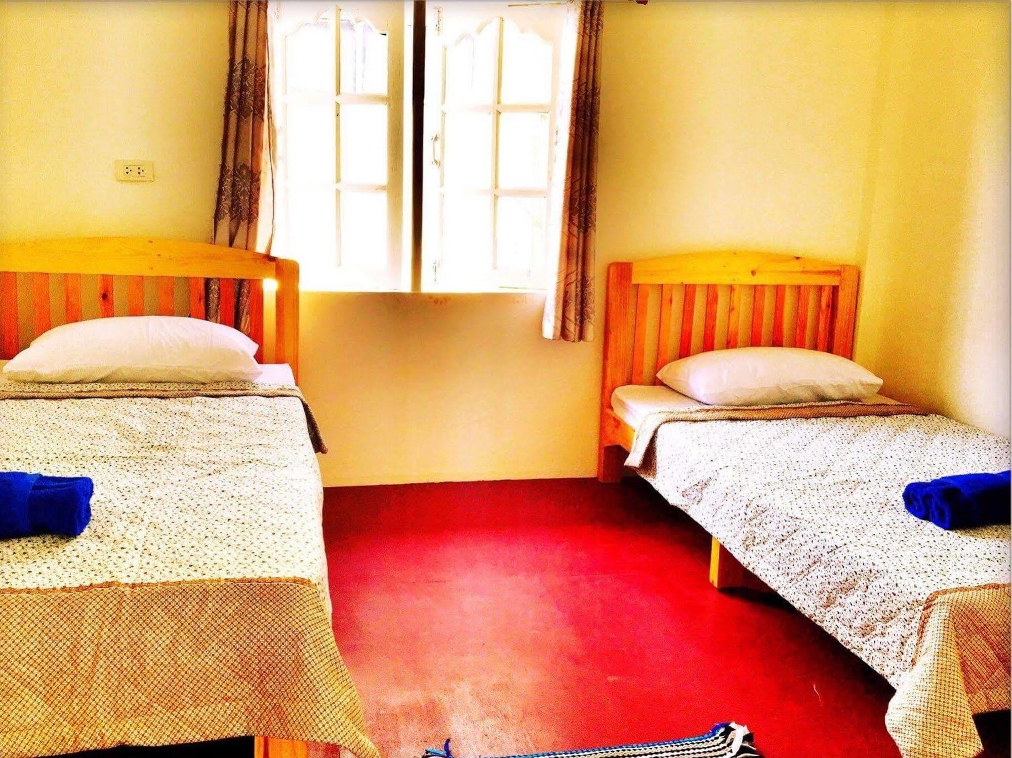 Paapu House Panzió Csiangmaj Kültér fotó