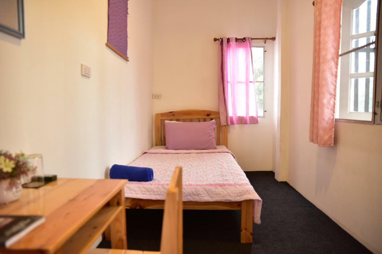 Paapu House Panzió Csiangmaj Kültér fotó