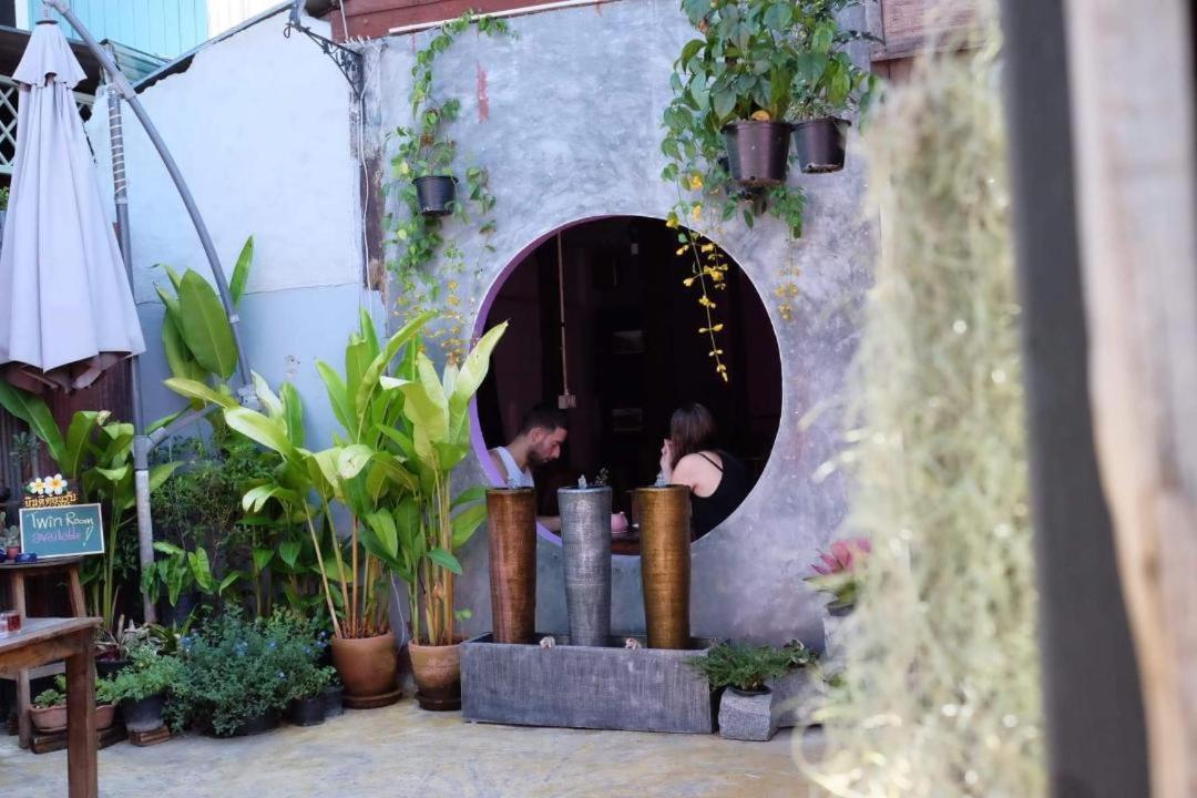 Paapu House Panzió Csiangmaj Kültér fotó